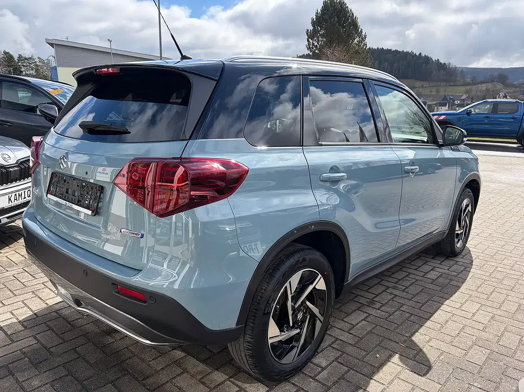 Suzuki Vitara - Thumbnail 6