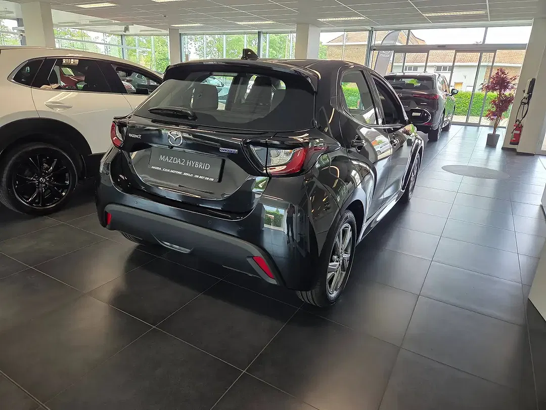 Mazda 2 - Thumbnail 3