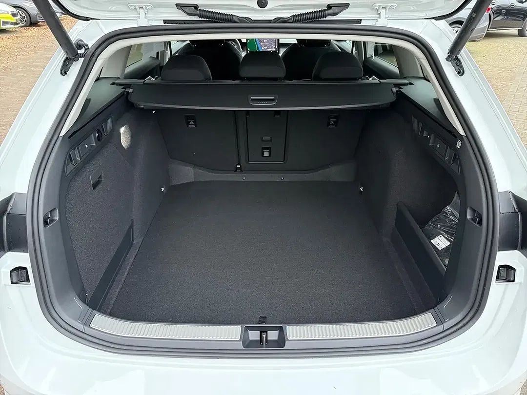 Skoda Superb - Thumbnail 13