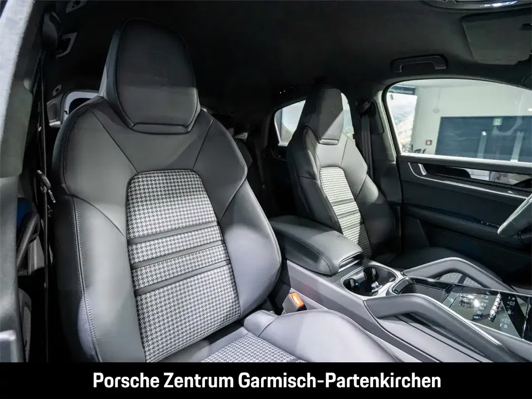 Porsche Cayenne - Thumbnail 10