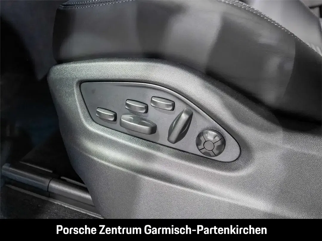 Porsche Cayenne - Thumbnail 14
