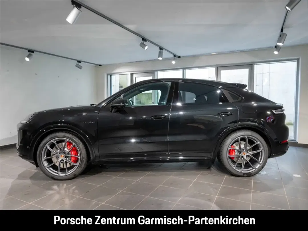 Porsche Cayenne - Thumbnail 2