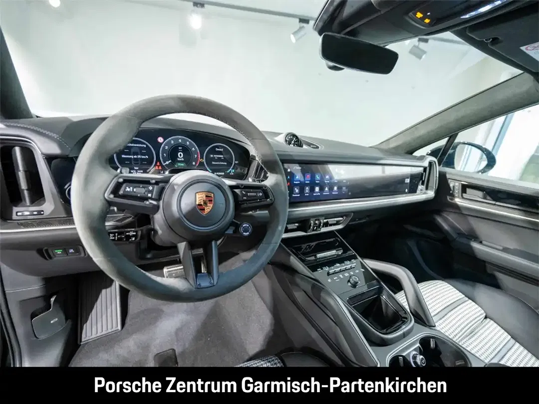 Porsche Cayenne - Thumbnail 7