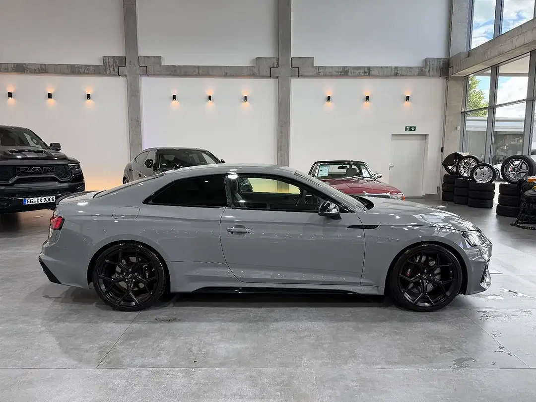 Audi RS5 - Thumbnail 5