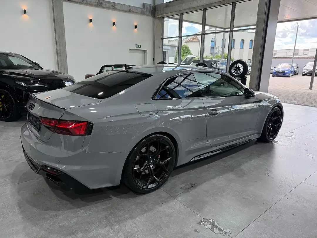 Audi RS5 - Thumbnail 6