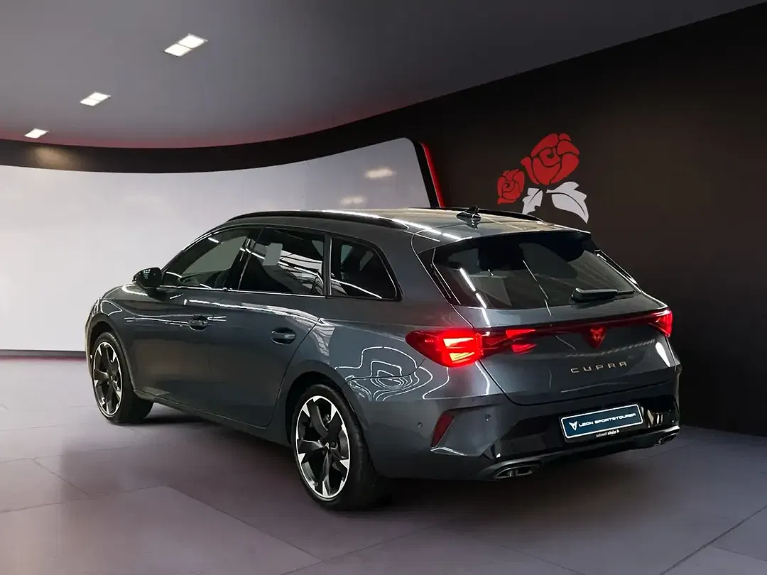 CUPRA Leon - Thumbnail 3