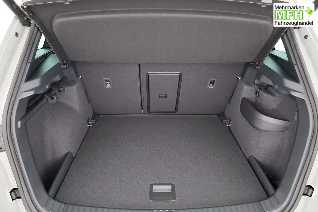 Skoda Karoq - Thumbnail 12