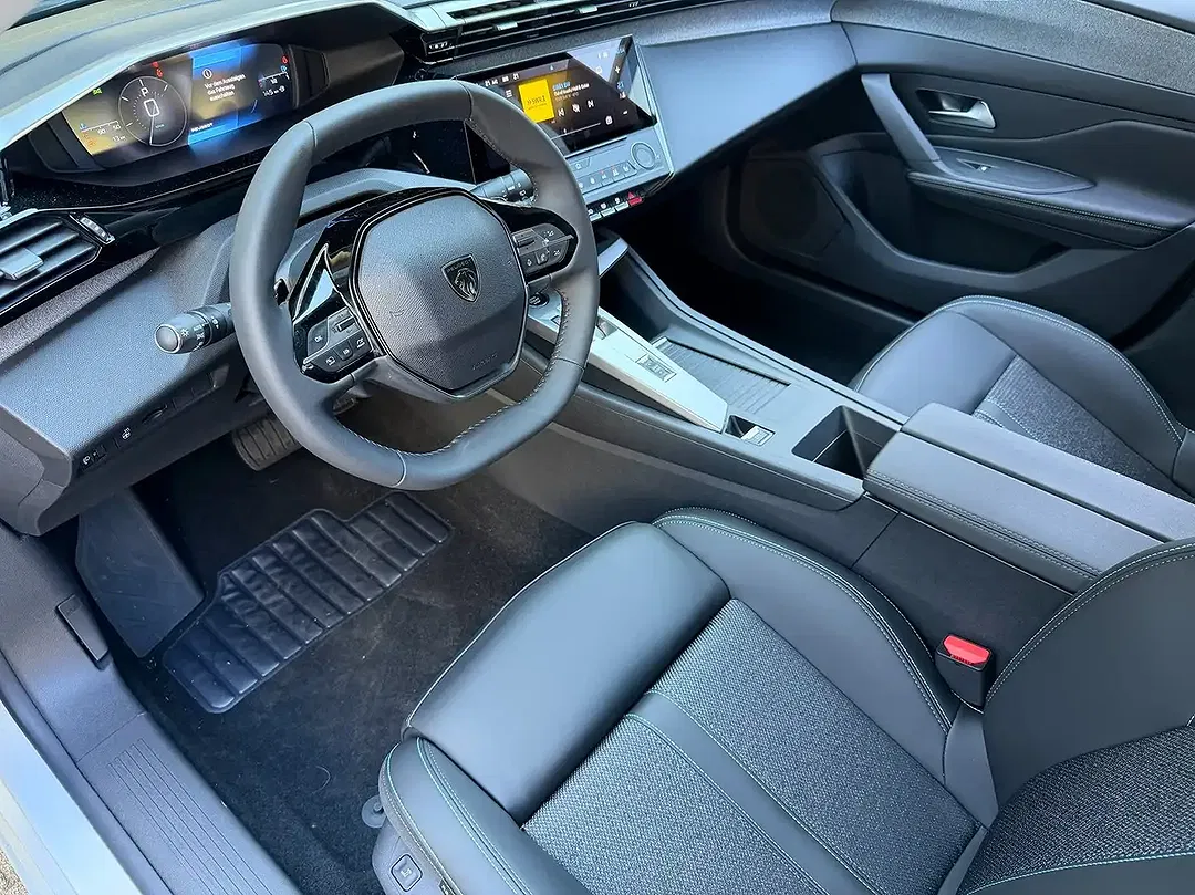 Peugeot 308 - Thumbnail 7
