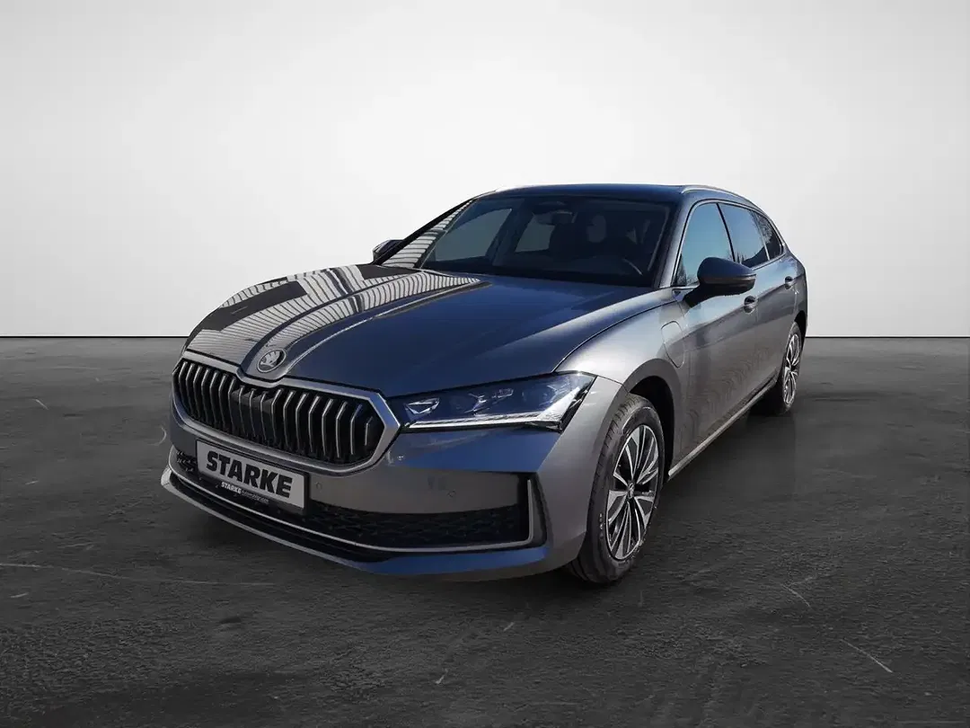 Skoda Superb - Thumbnail 2