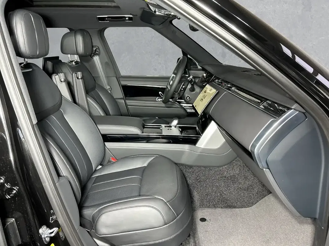 Land Rover Range Rover - Thumbnail 3