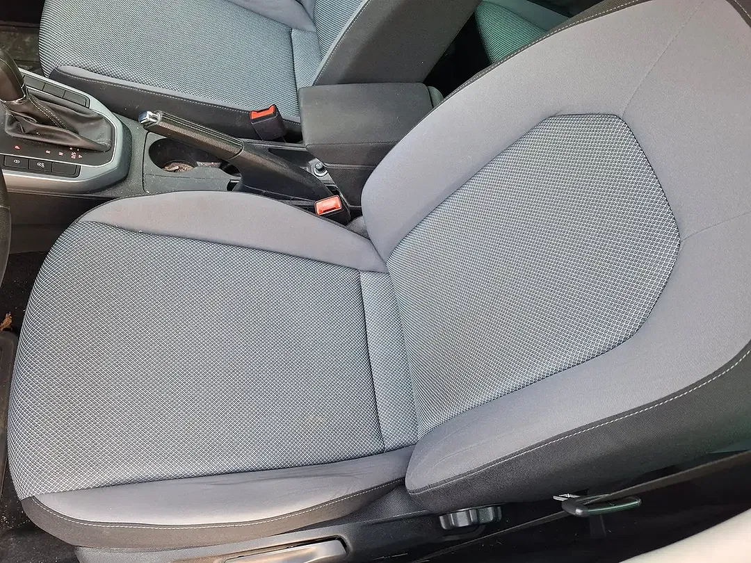SEAT Arona - Thumbnail 5