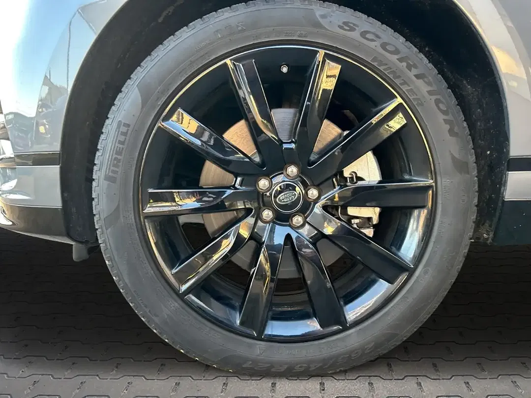 Land Rover Range Rover Velar - Thumbnail 9