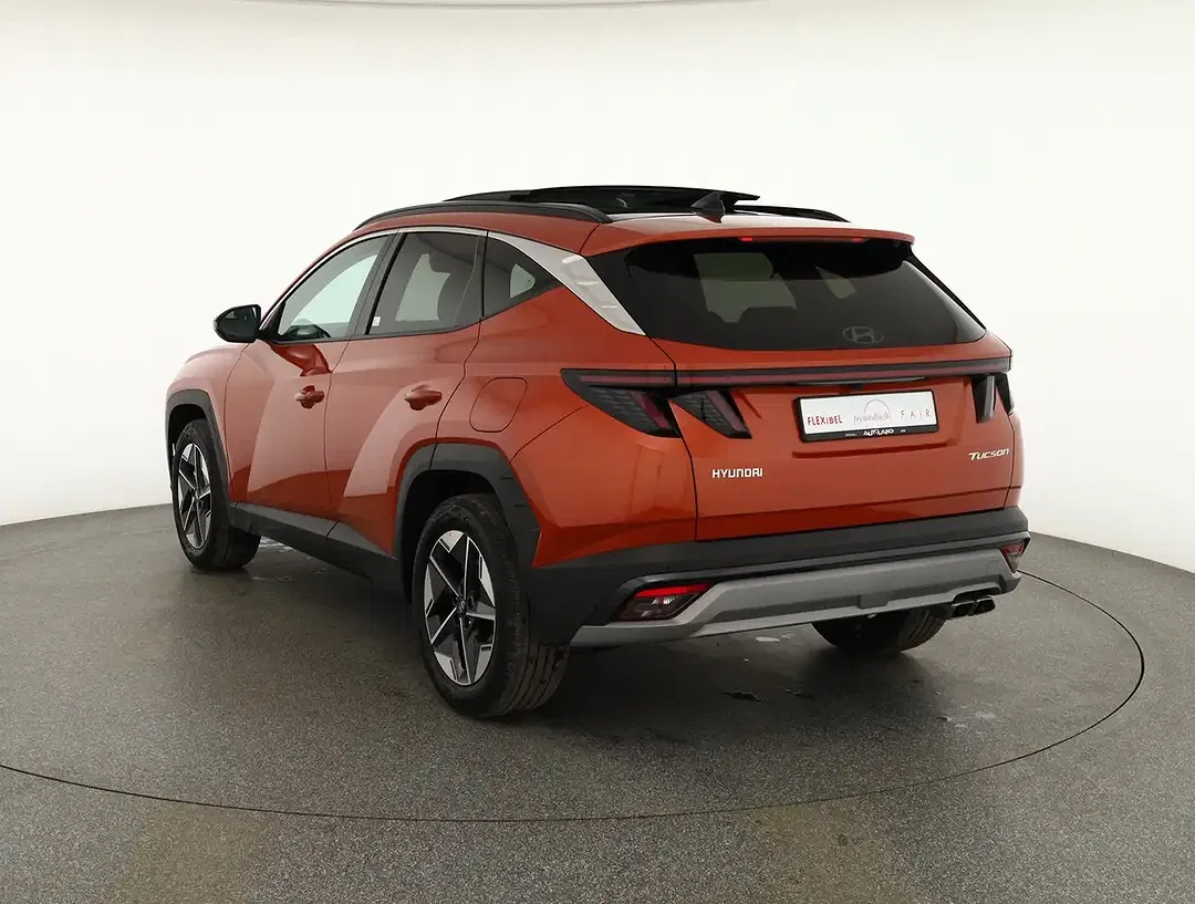 Hyundai TUCSON - Thumbnail 2