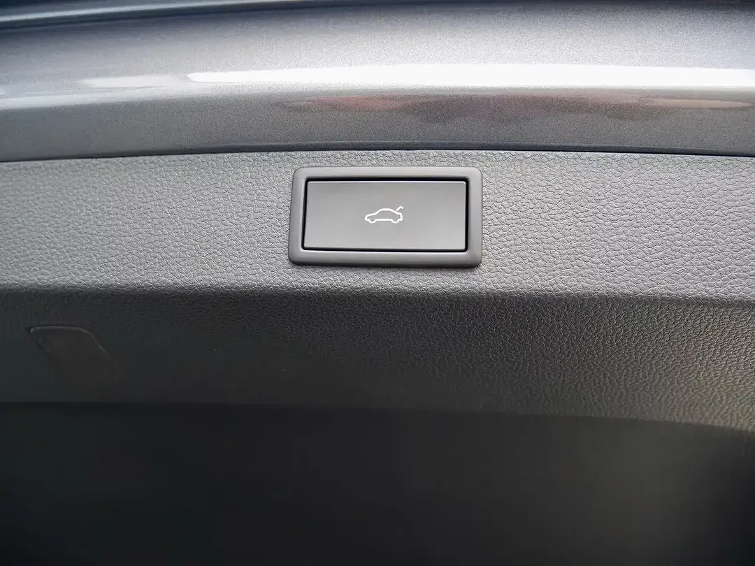 Skoda Karoq - Thumbnail 11