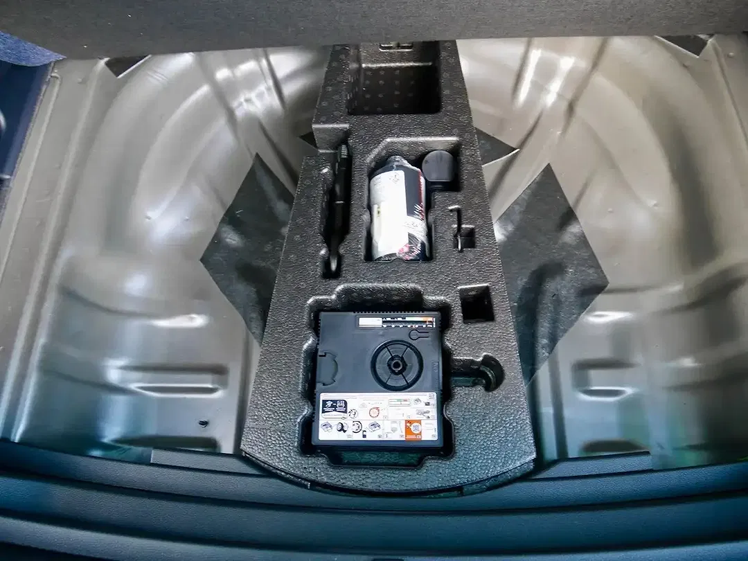 Skoda Karoq - Thumbnail 14