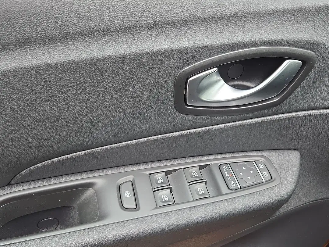 Renault Captur - Thumbnail 13