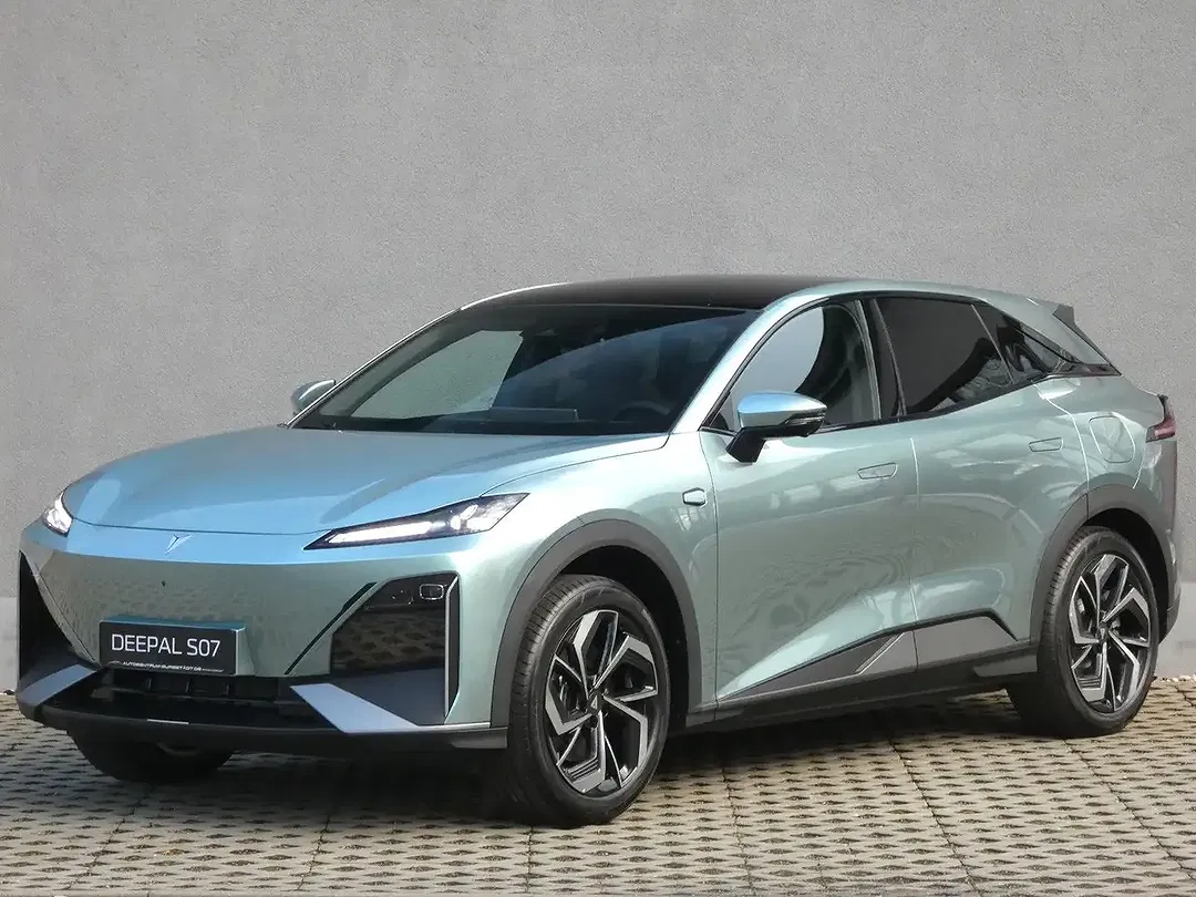 Changan Deepal S07 - Thumbnail 1