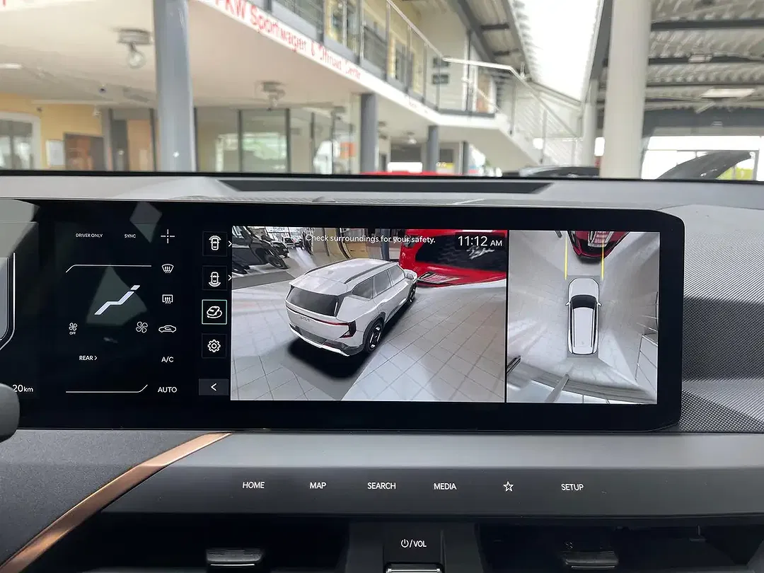 Kia Sorento - Thumbnail 12