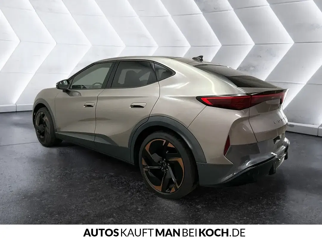 CUPRA Tavascan - Thumbnail 3