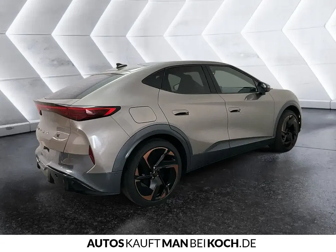 CUPRA Tavascan - Thumbnail 4