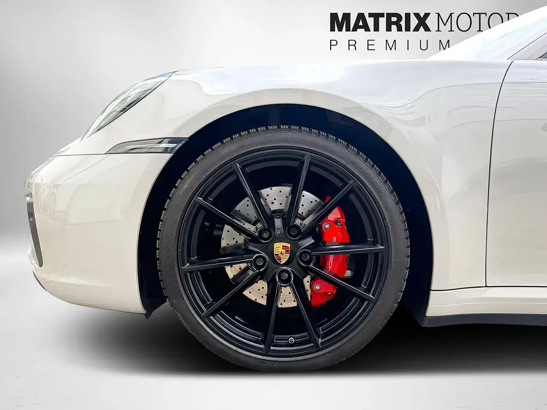 Porsche 992 - Thumbnail 17