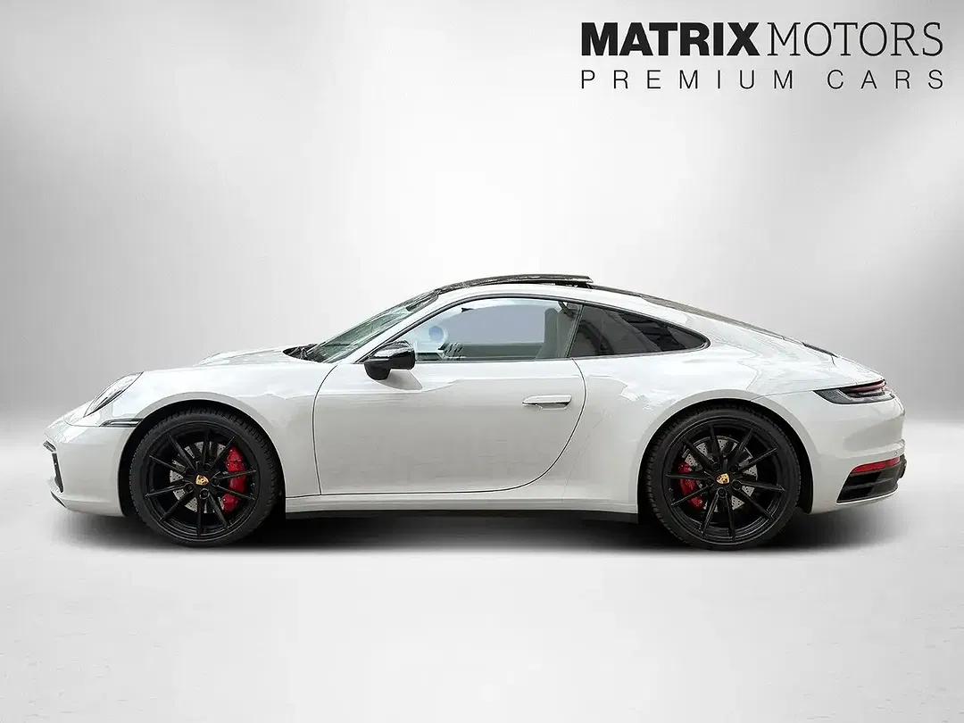 Porsche 992 - Thumbnail 6