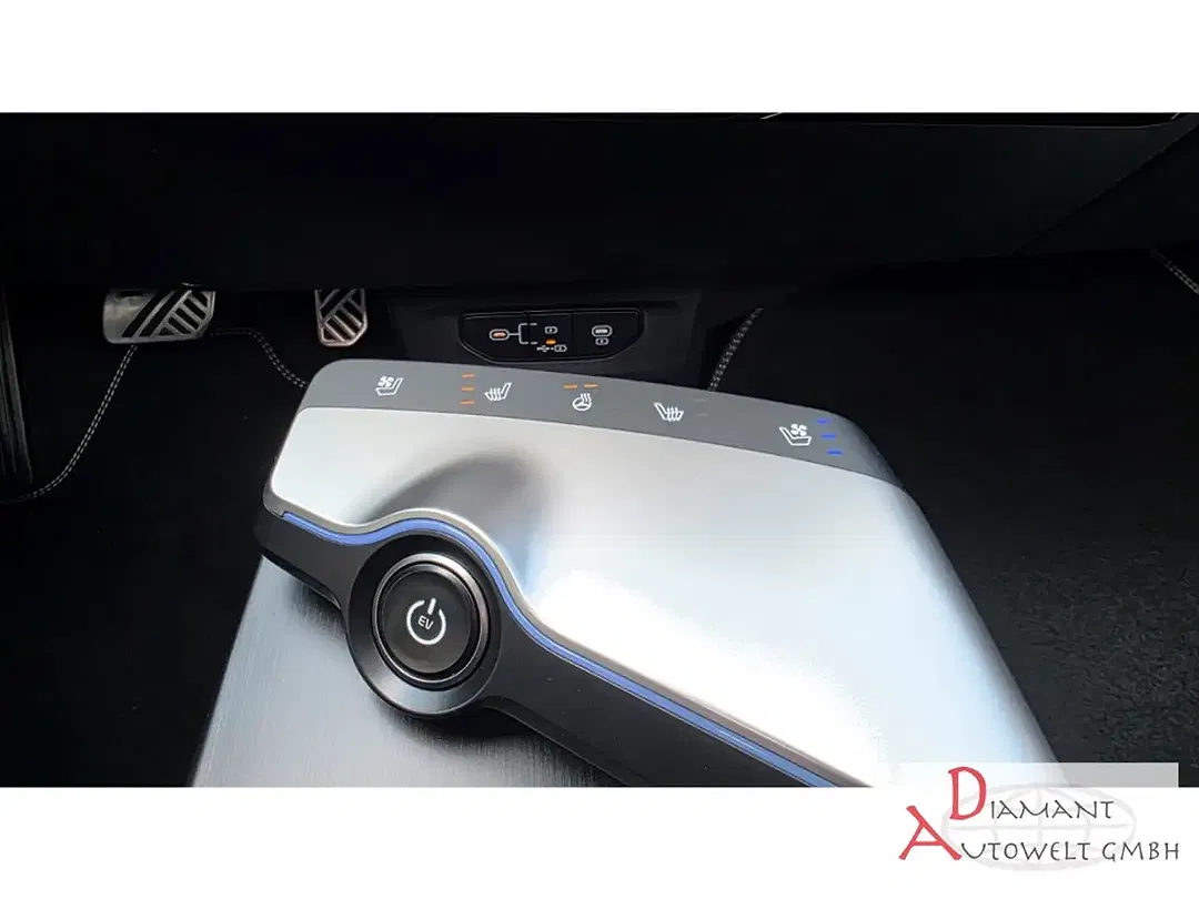 Kia EV6 - Thumbnail 15