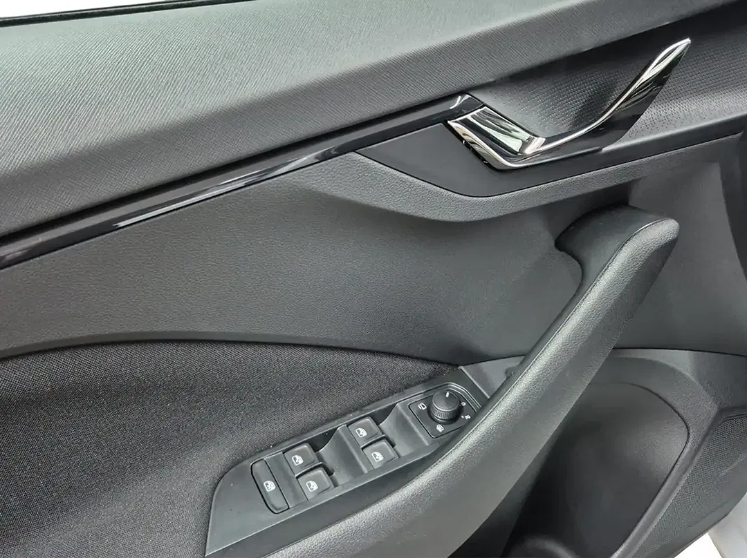 Skoda Scala - Thumbnail 10