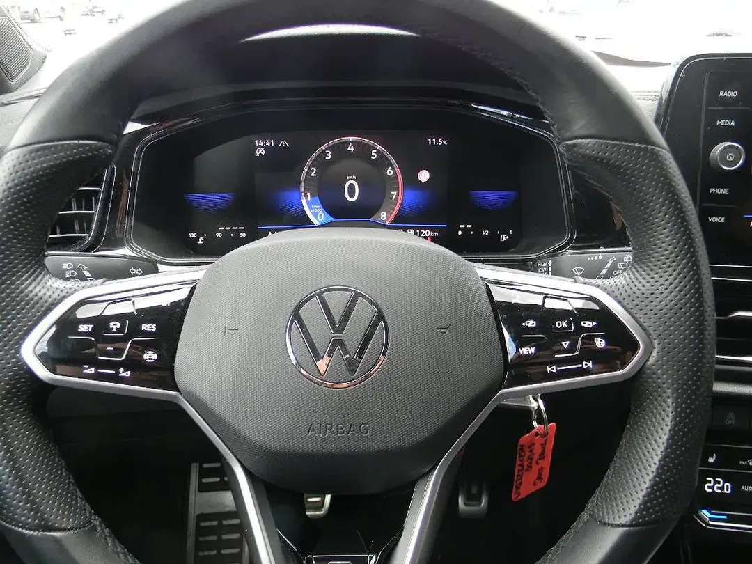 Volkswagen T-Roc - Thumbnail 19