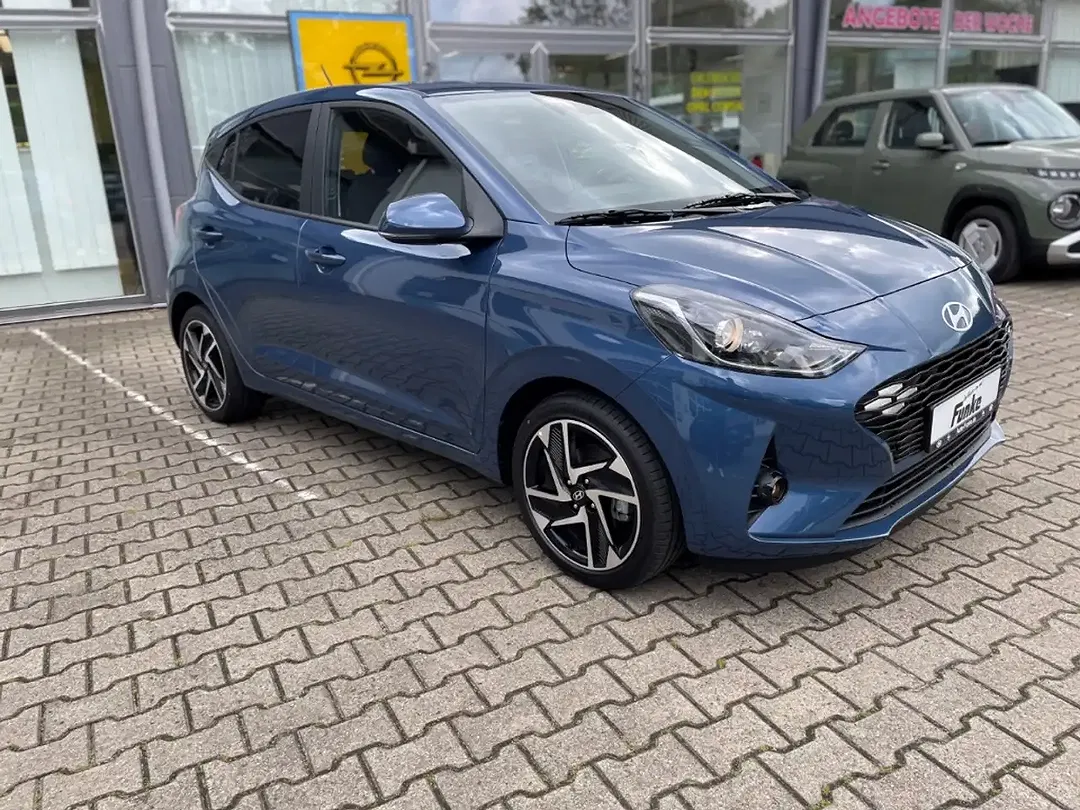 Hyundai i10 - Thumbnail 3