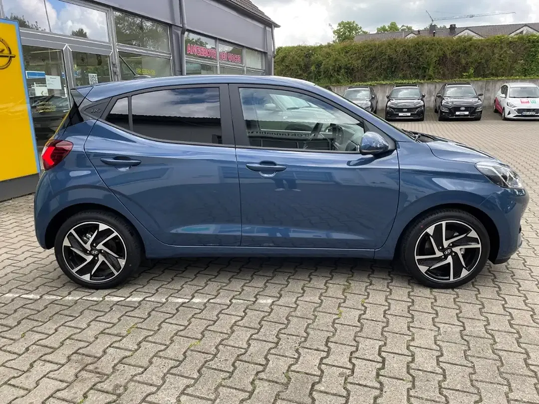 Hyundai i10 - Thumbnail 4
