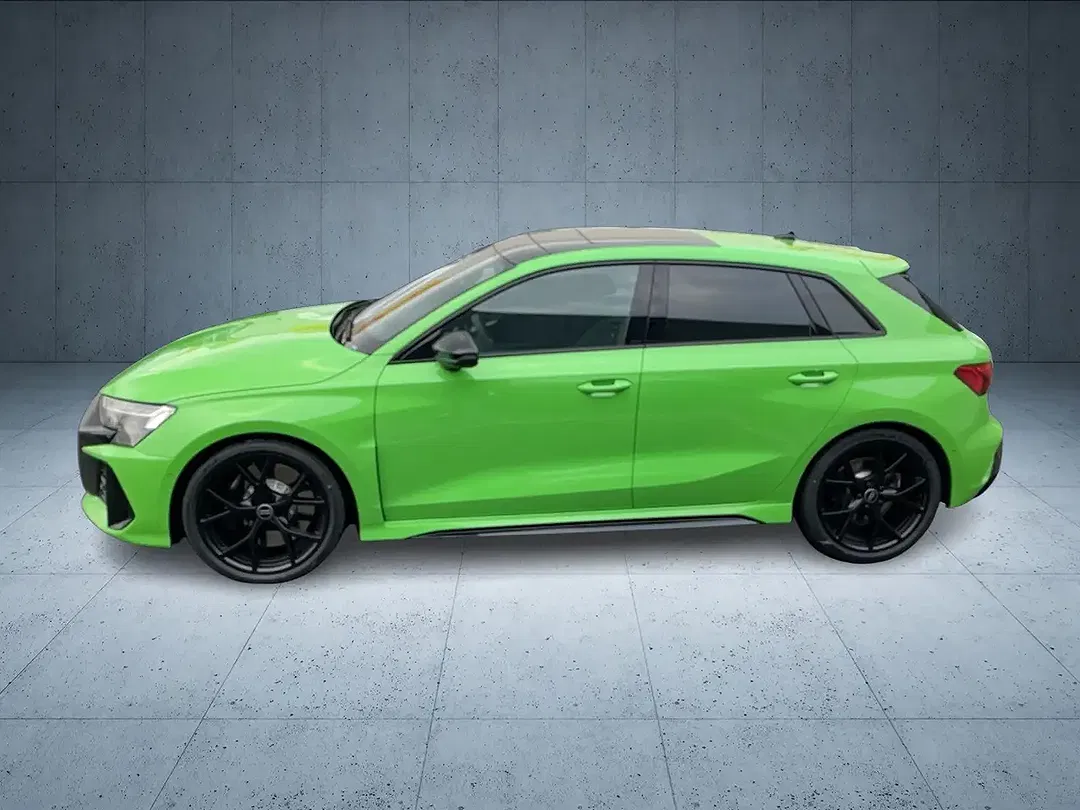 Audi RS3 - Thumbnail 3