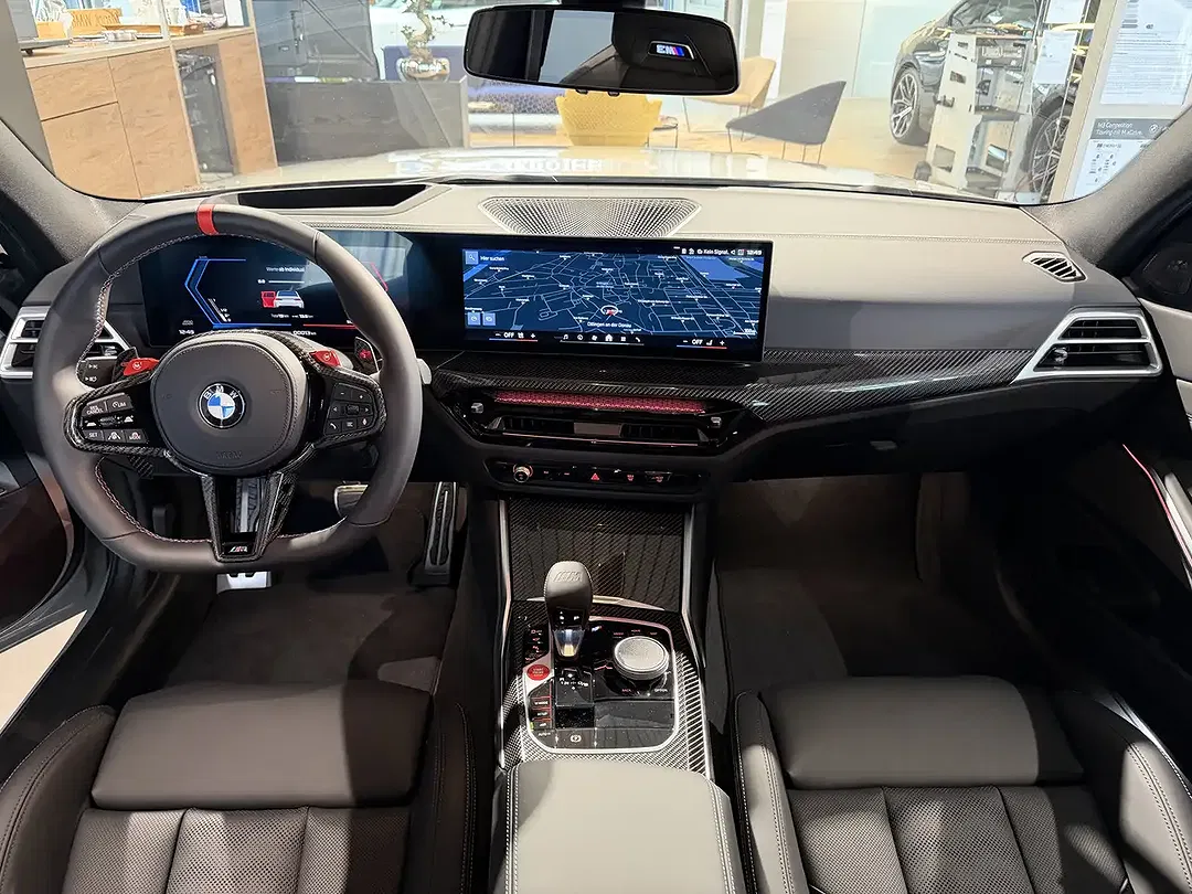 BMW M3 - Thumbnail 3