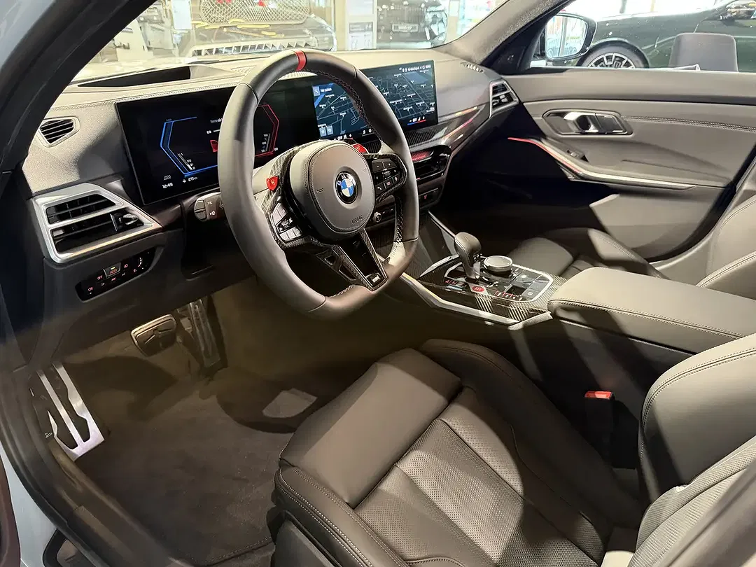 BMW M3 - Thumbnail 6