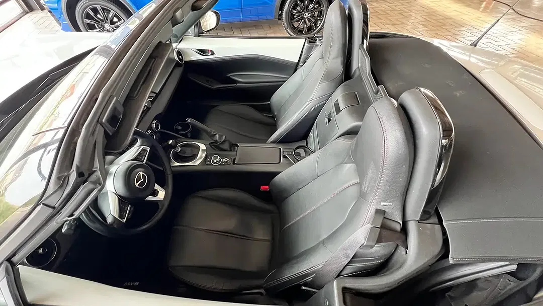Mazda MX-5 - Thumbnail 11