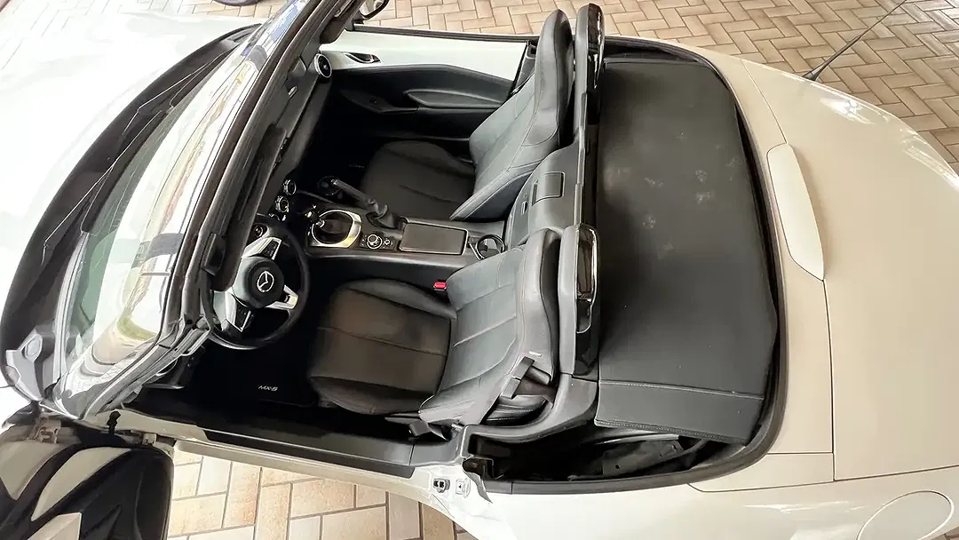 Mazda MX-5 - Thumbnail 4