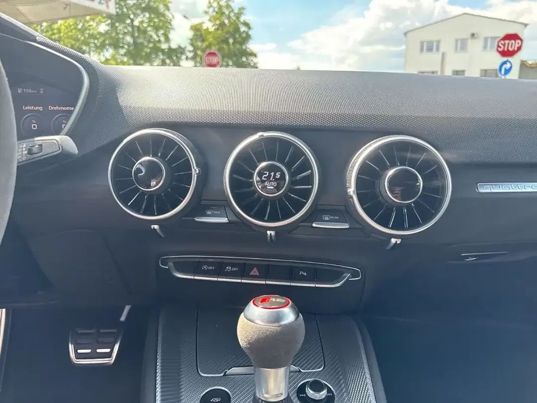 Audi TT RS - Thumbnail 11