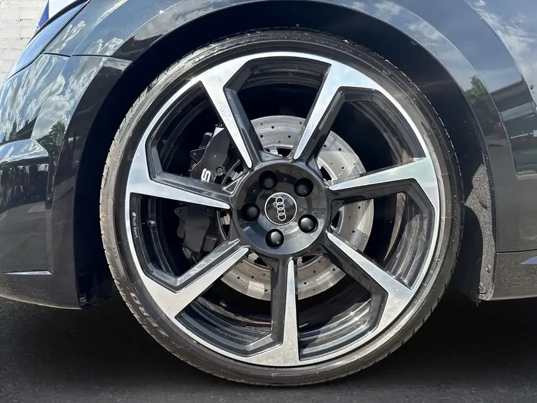 Audi TT RS - Thumbnail 5