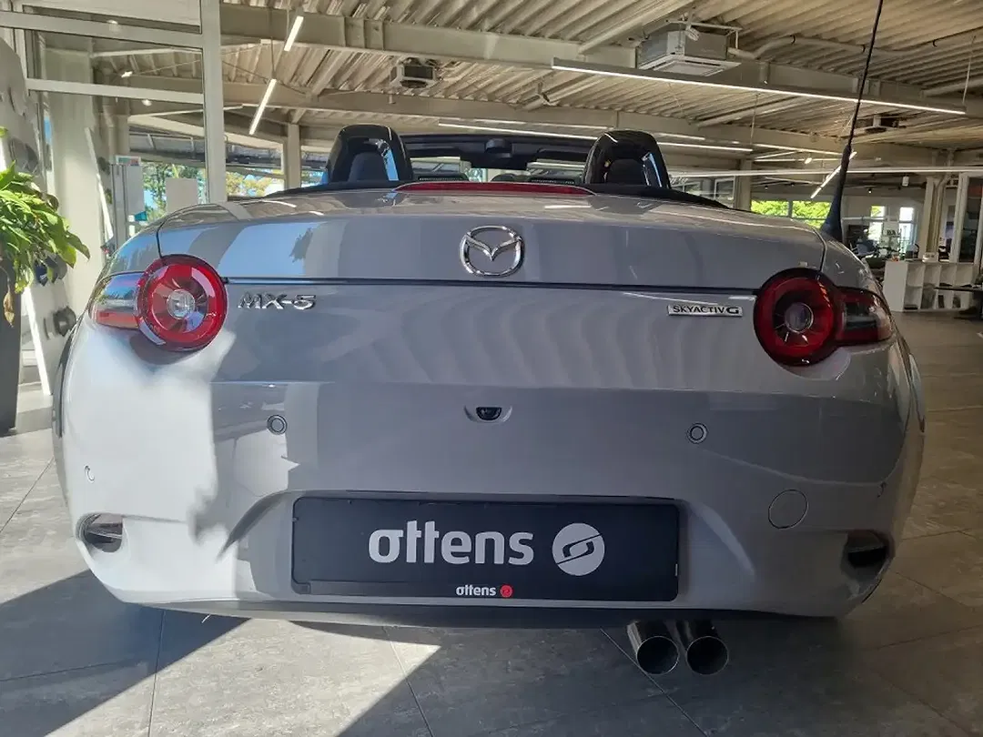 Mazda MX-5 - Thumbnail 4