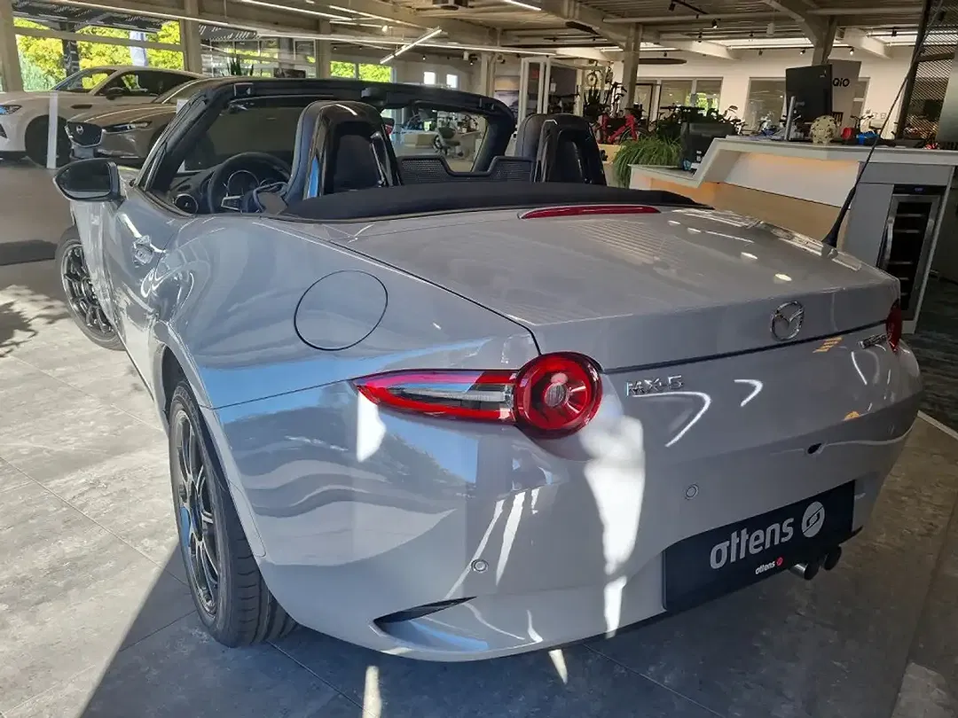 Mazda MX-5 - Thumbnail 5