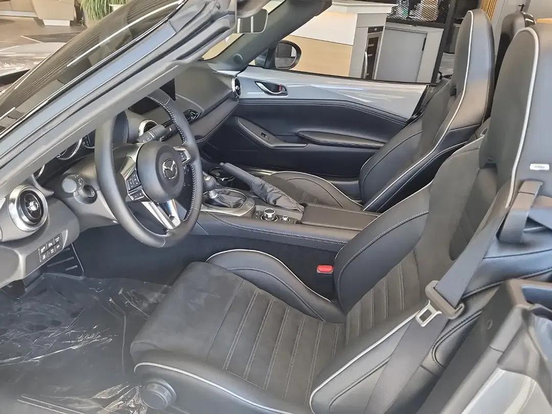 Mazda MX-5 - Thumbnail 6