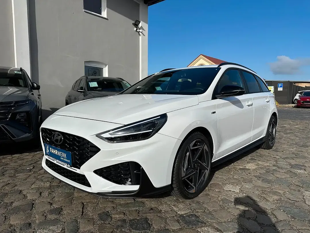 Hyundai i30 - Thumbnail 2