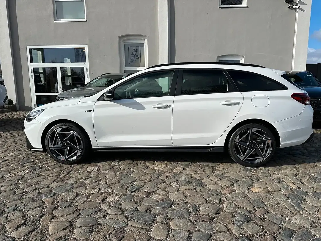 Hyundai i30 - Thumbnail 3