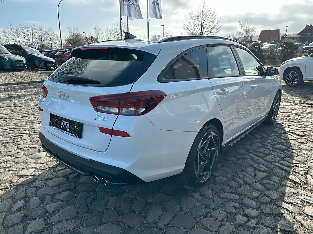 Hyundai i30 - Thumbnail 4