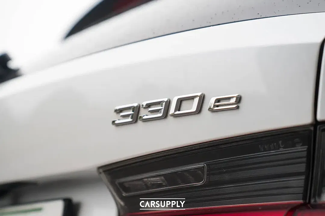 BMW 330 - Thumbnail 14