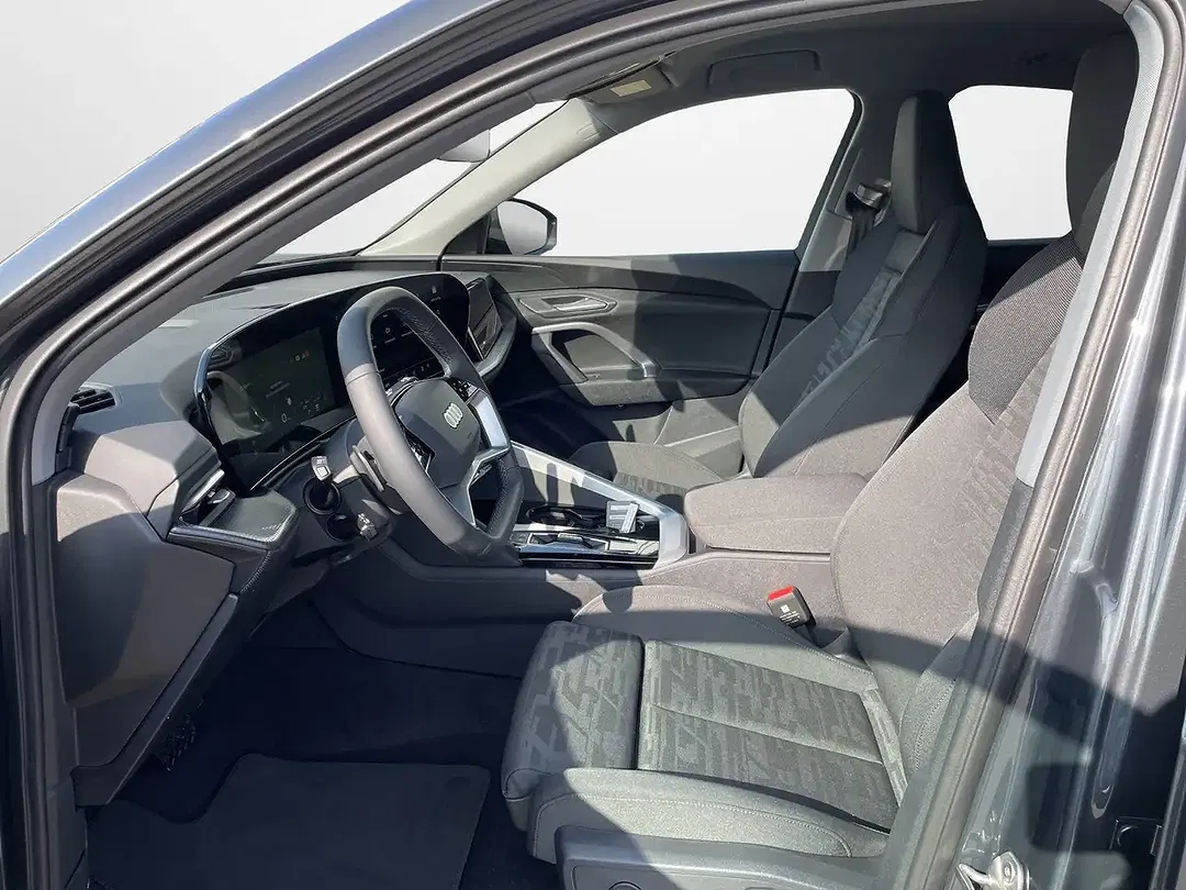 Audi Q5 - Thumbnail 6
