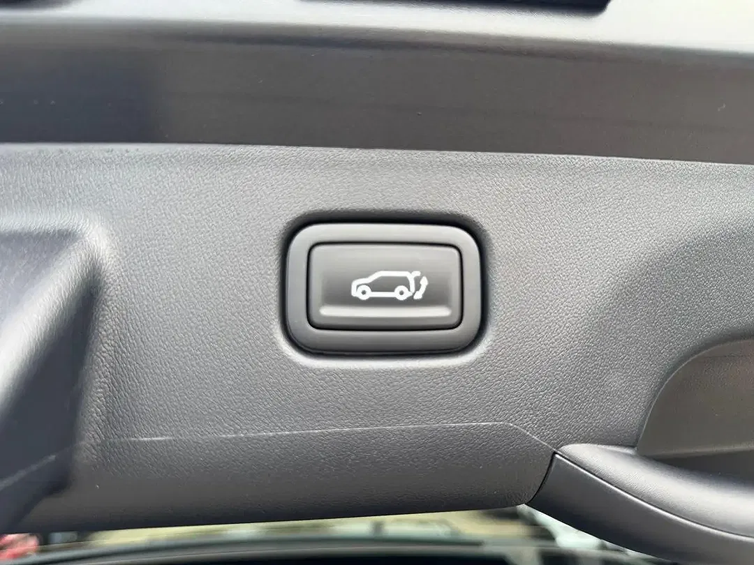 Kia EV4 - Thumbnail 14