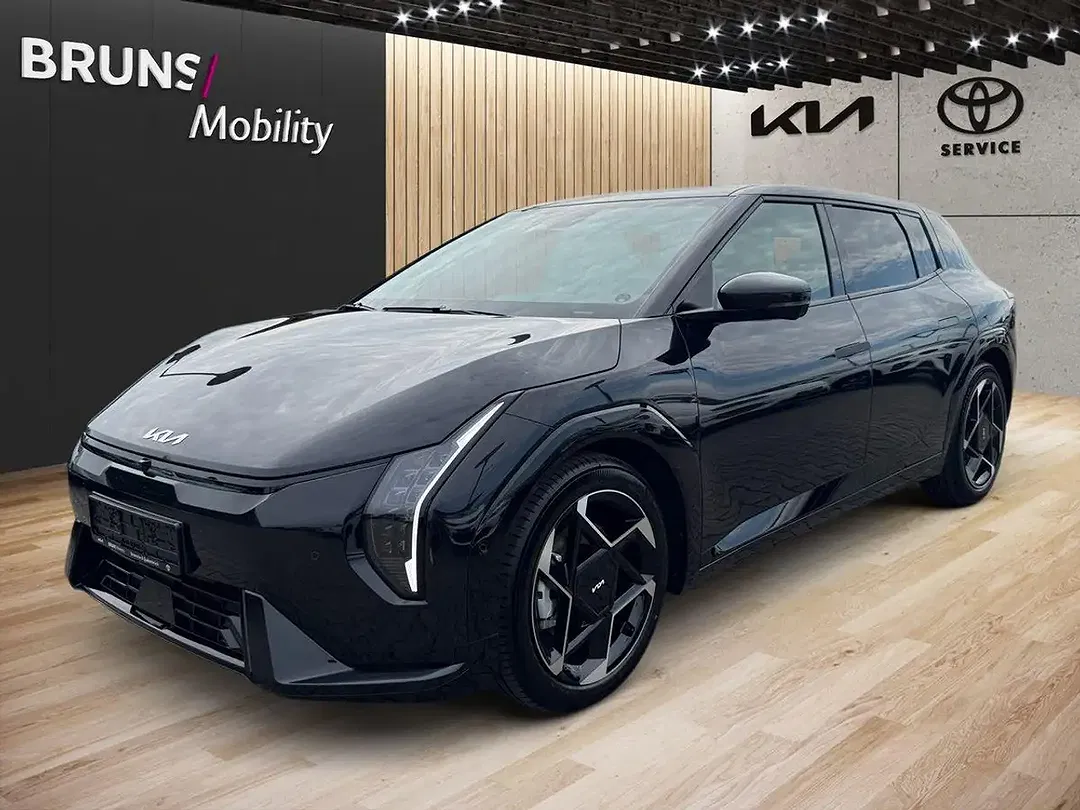 Kia EV4 - Thumbnail 2