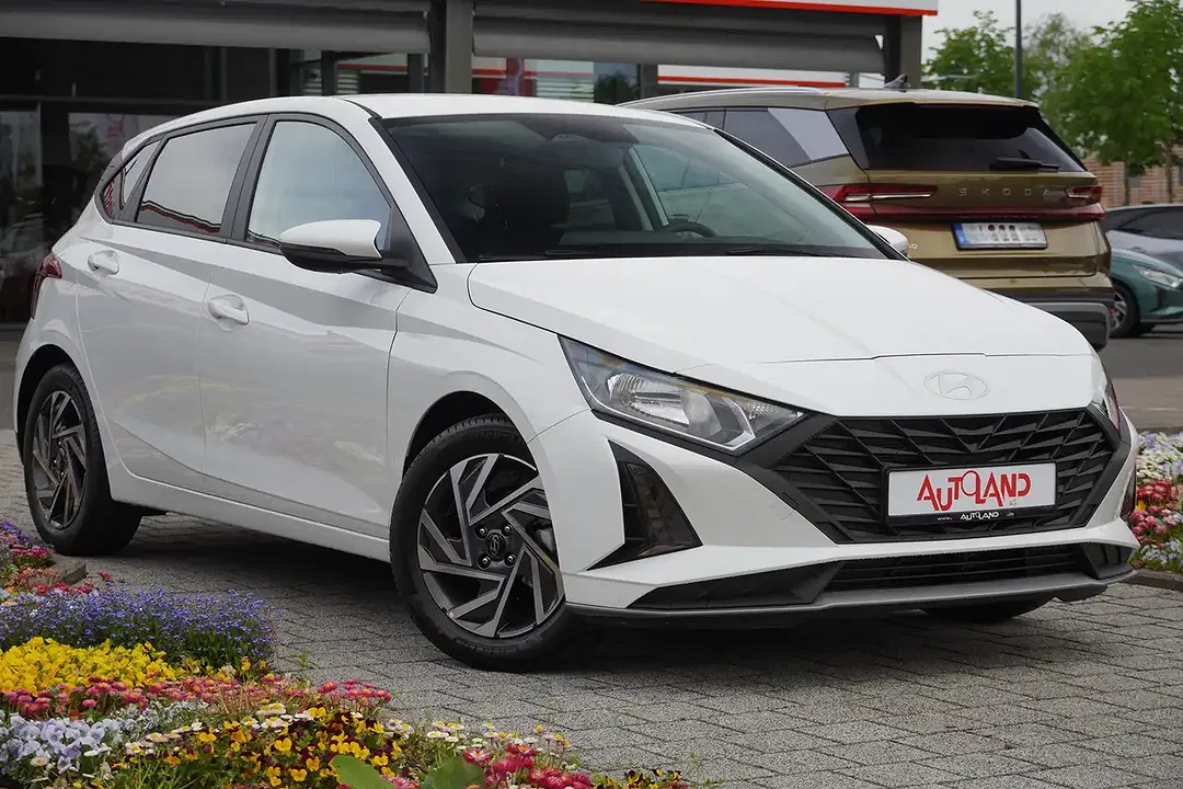 Hyundai i20 - Thumbnail 3