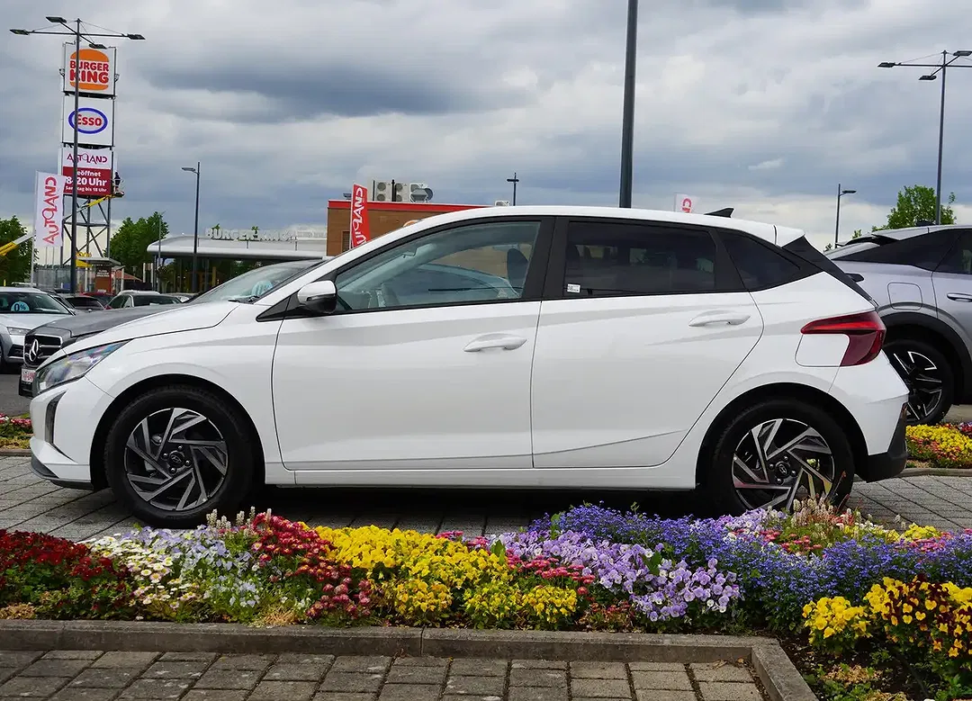 Hyundai i20 - Thumbnail 4